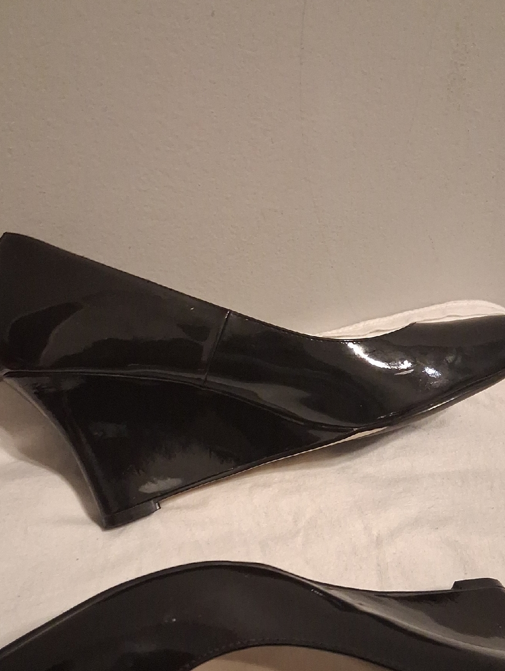 Shoes - Picture 7 of 12